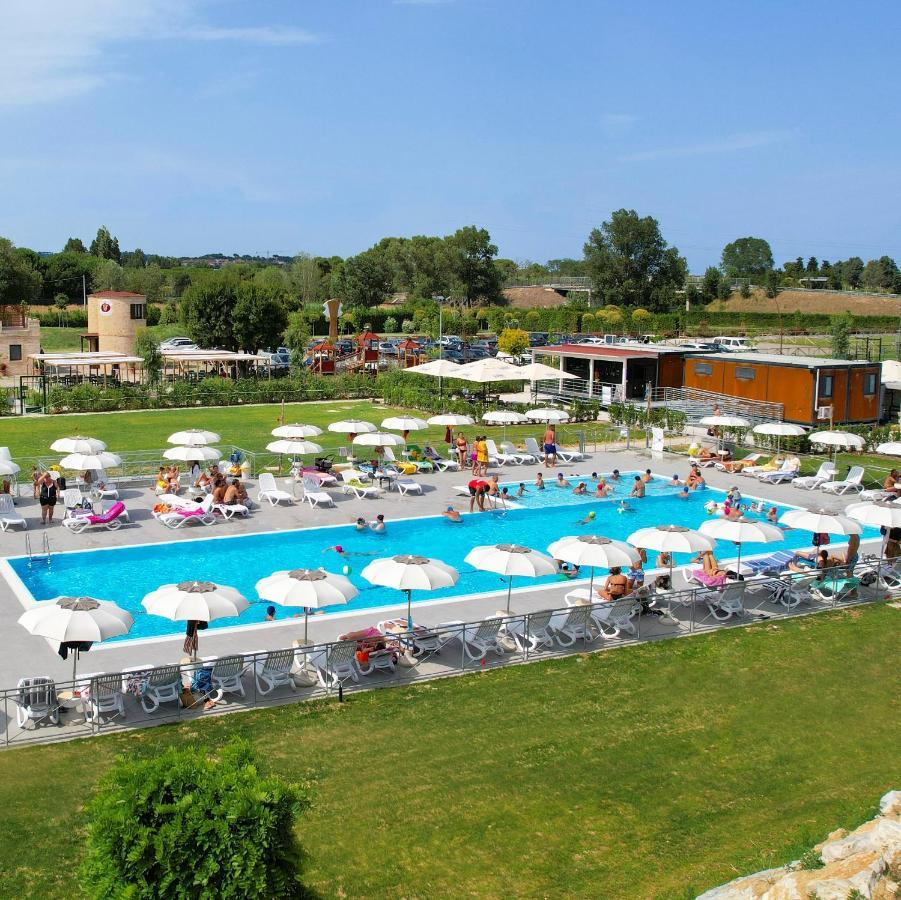 Moretti Village - B&B Civitanova Marche Exterior foto