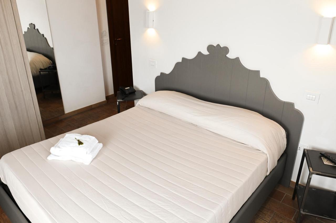Moretti Village - B&B Civitanova Marche Exterior foto